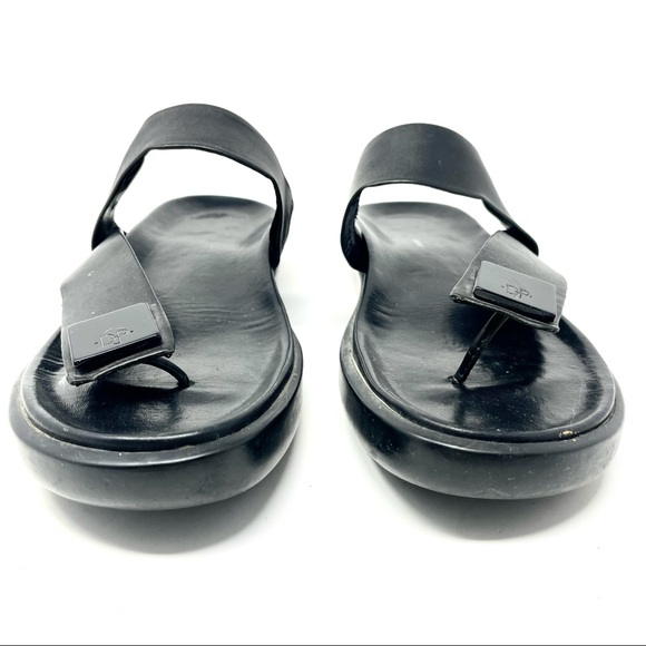 Donald J. Plainer Black Leather Toe Post Sandals 9 - Picture 3 of 8